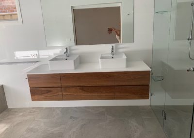 Floating Vanity 6 drawer